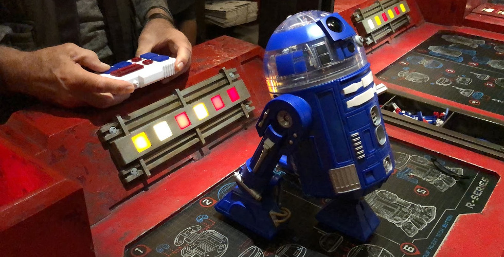 How to Design Your Own Droid at Star Wars Galaxy&#39;s Edge