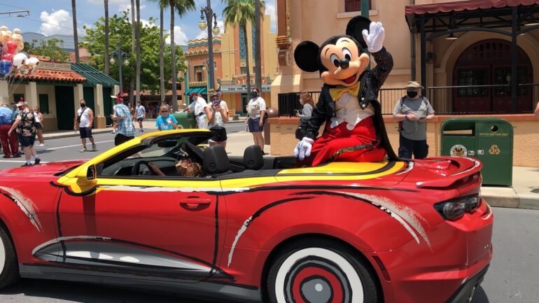 The Unofficial Guide to Disneyland 2023 — Your Guide to the Best Vacation Ever!