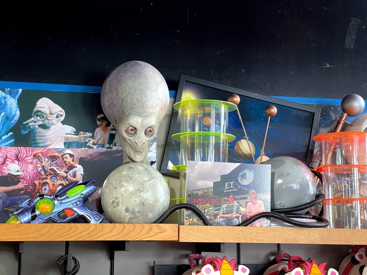 Citywalk Orlando S Universal Studios Store Goes Retro Citywalk Orlando S Universal Studios Store Goes Retro