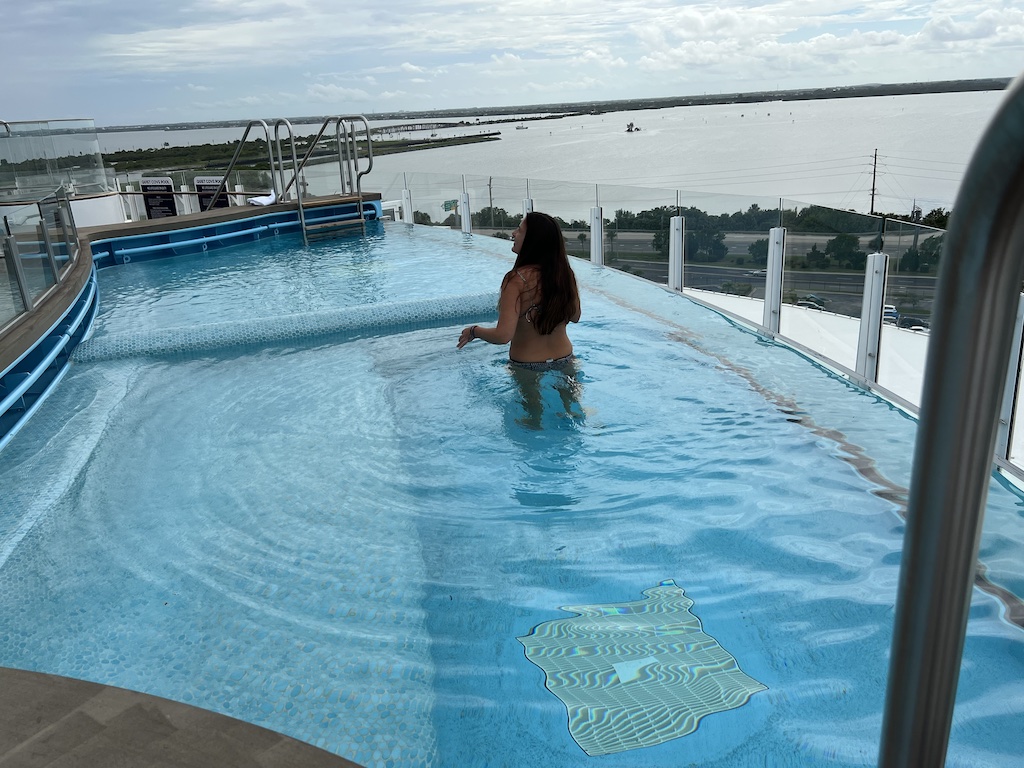 Disney Wish Adult area—infinity pool - The Unofficial Guides