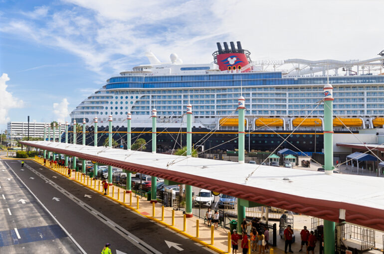 New Disney Villains & Little Mermaid Shows