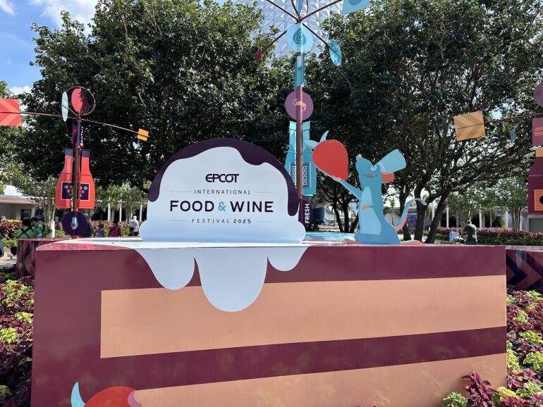 New Disney Villains & Little Mermaid Shows