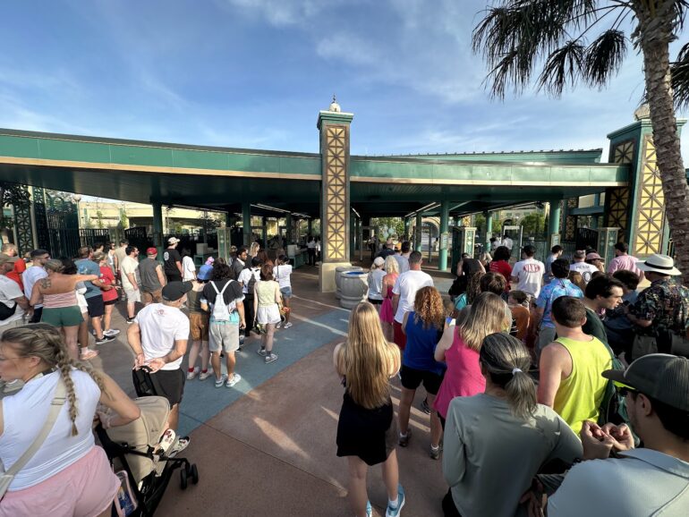 Bar Helios at Universal Orlando